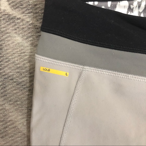 Lolë ankle length yoga pants small - Picture 2 of 3